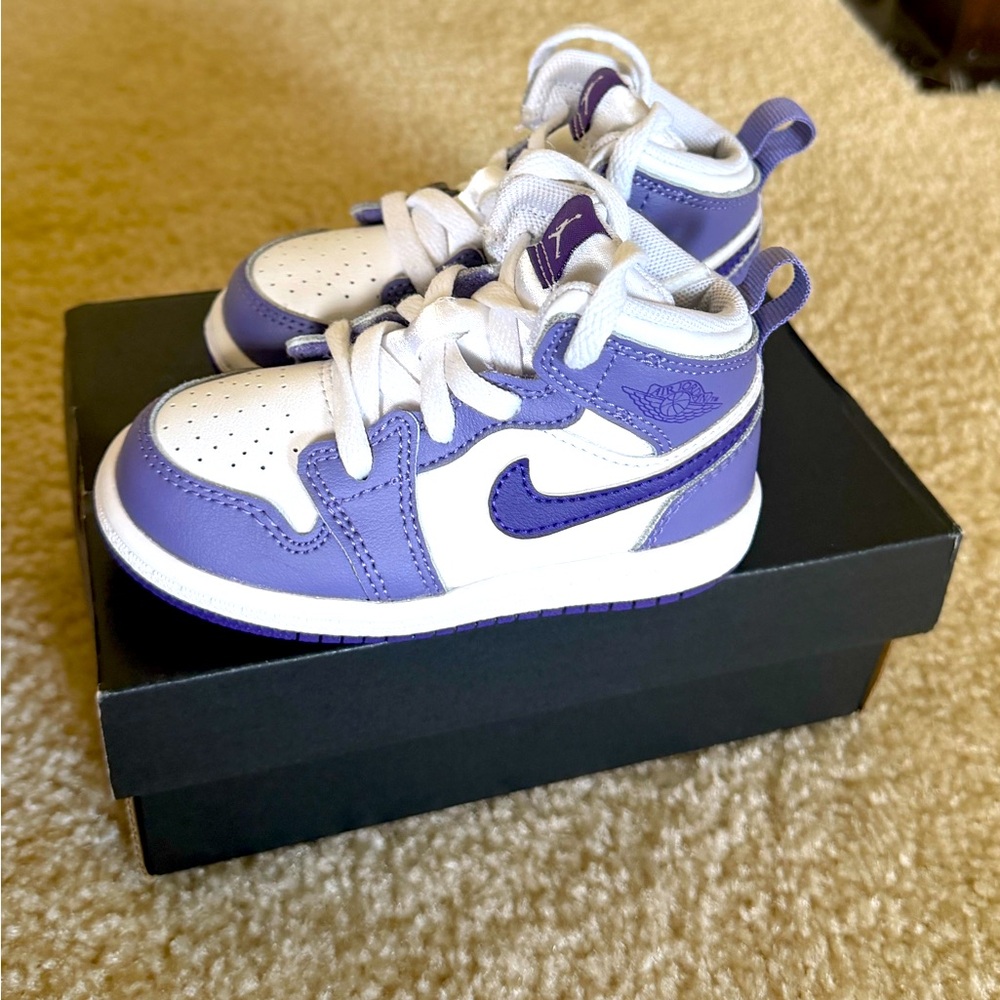 Nike Air Jordan 1 Mid Toddler Shoes: Amethyst / Court Purple / White